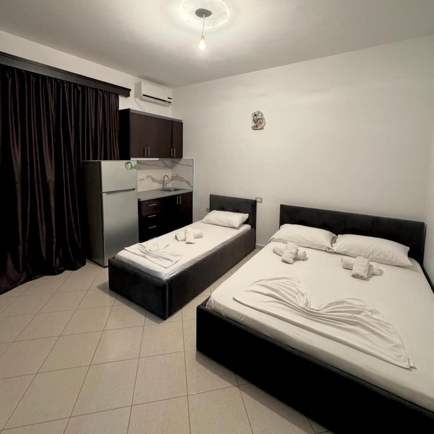 Melita Apartments Ksamil Extérieur photo